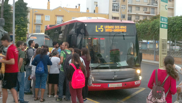 La oposición en bloque pedirá a Toscano la mejora del autobús a Montequinto