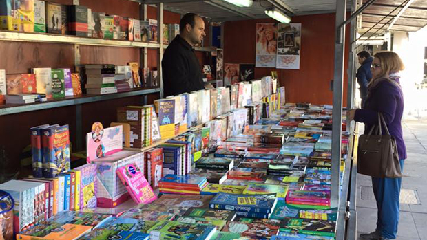 La Feria del Libro de Dos Hermanas afronta sus últimos días de ventas