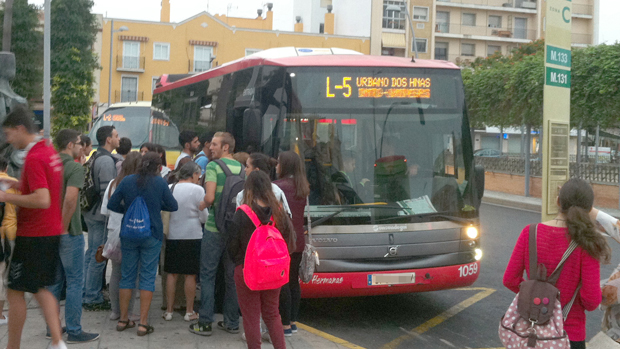 El autobús urbano a Montequinto aumenta su frecuencia de paso en las horas punta
